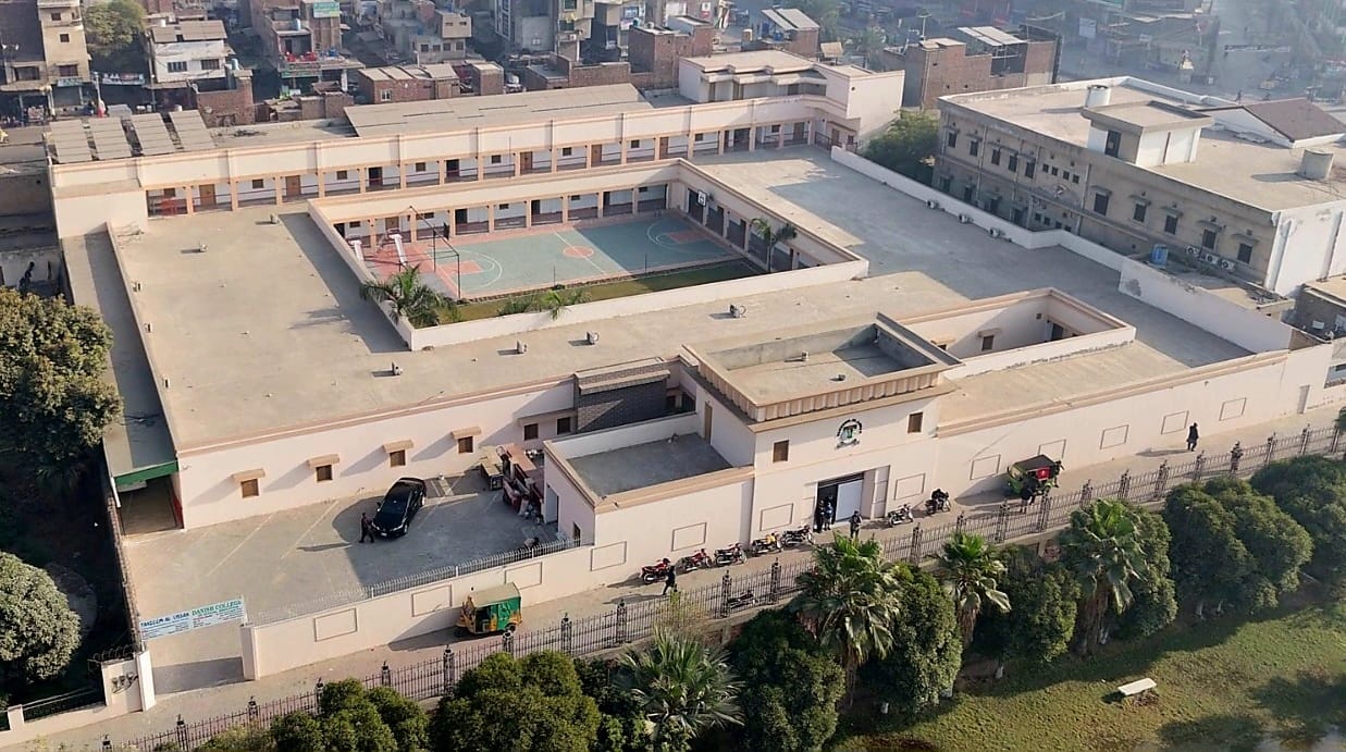 Main Campus Tanzeem-al-Lissan
